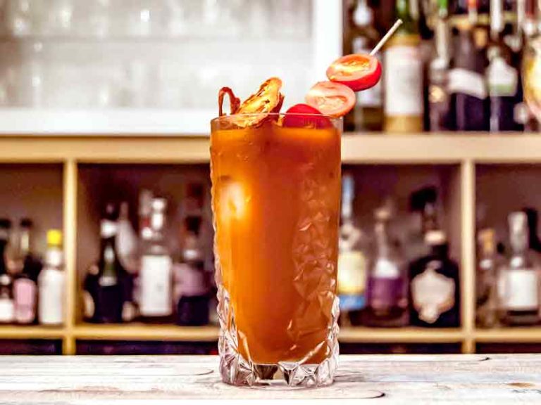 Cóctel Bloody Mary Receta, Ingredientes y Preparación